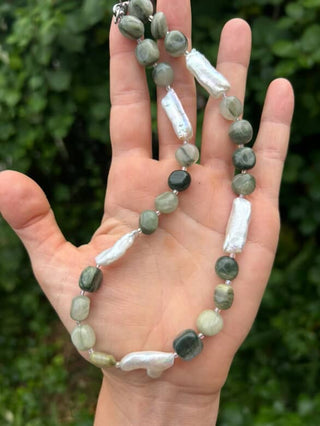 Green & Pearl Beaded Necklace