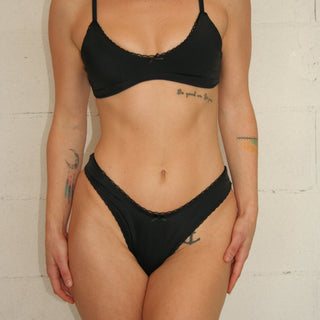 Flo Bikini Bottom in Black