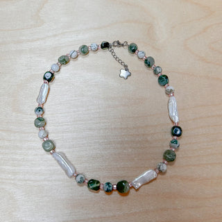 Green Agate & Fresh Water Baroque Pearls Necklace